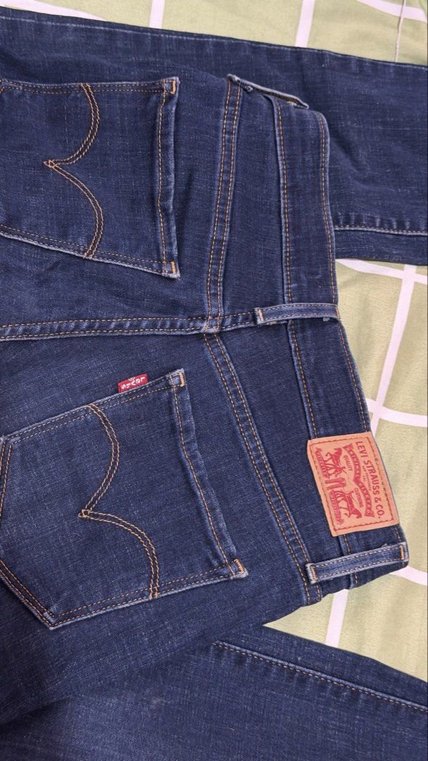 LEVI’S 312 SHAPING SLIM size 25 (Category: Jeans) located in Quezon City. Submitted by ubwyk (Listing ID 1463196793, Image 2). Description: personally owned randomly used last price posted.