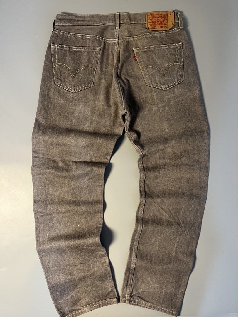 LEVIS 501 STRAIGHT LEG BUTTON FLY (Category: Jeans) located in Mabalacat. Submitted by carlfinds (Listing ID 1463246019, Image 1). Description: “36Waist “43Length “9Legopen Authentic/Legit No issue Mop gcash courier jnt.