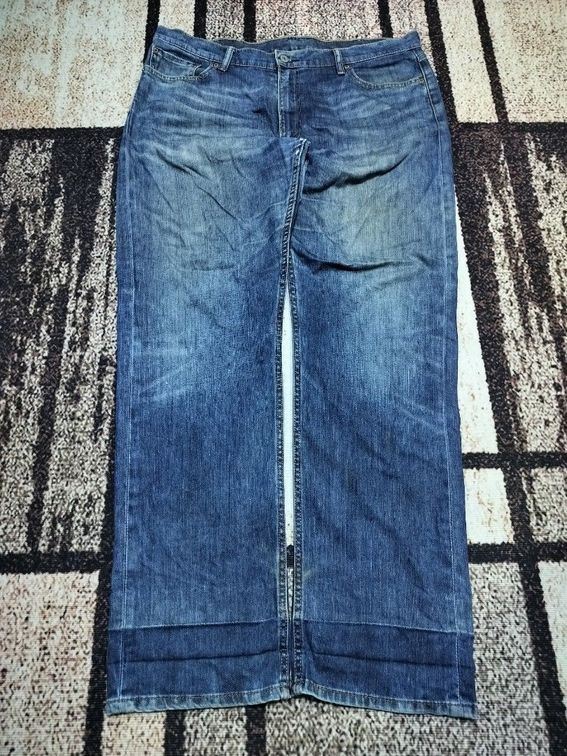 Levi's 504 Blue Denim Jeans (Category: Jeans) located in Taguig. Submitted by thriftybounce (Listing ID 1463192595, Image 1). Description: Size : 38 Length : 43 HEM : 8 Color Rate : 9.4/10 Issue : Check last pic.