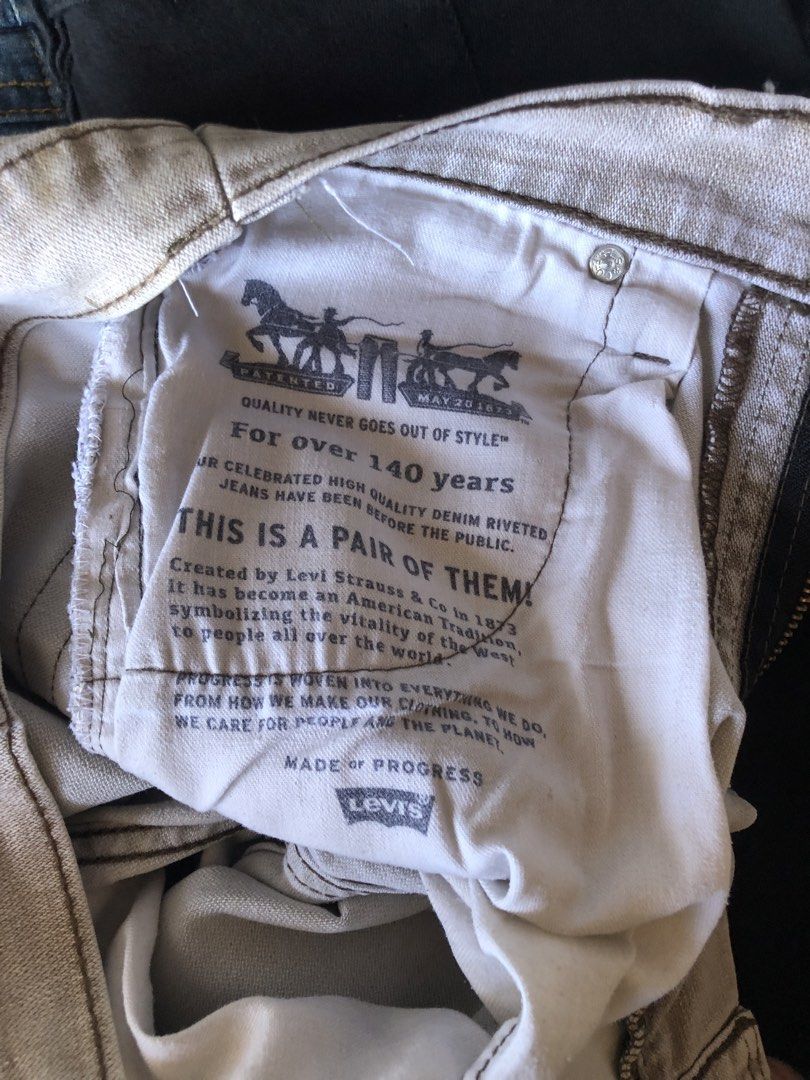 Levis 512 womens jeans (Category: Jeans) located in Manila. Submitted by momosshix2001 (Listing ID 1463161360, Image 3). Description: For sale!! Levis 512 for womens Size:33 on tag Issue: Sa may leather patch 400 shipped!!.