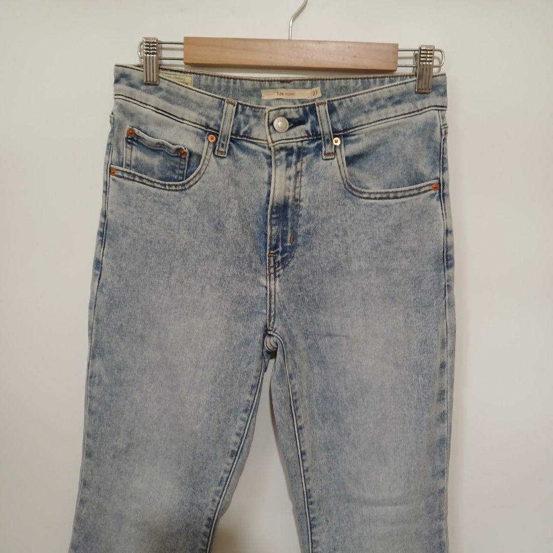LEVI'S 726 FLARE PREMIUM (Category: Jeans) located in Ozamiz City. Submitted by 2nd.sight (Listing ID 1463217343, Image 3). Description: stretchable size: 27 on tag w: 29 l: 38 hem: 10 cut washtag altered Length.