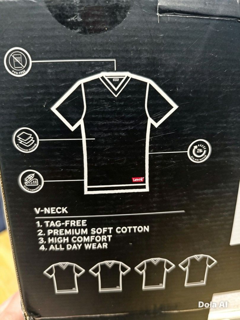 Levi’s Premium V-Neck Tees — 4-Pack White (Medium) 100% c Cotton (Category: Tshirts & Polo Shirts ) located in Taguig. Submitted by usa_dibs (Listing ID 1463294682, Image 3). Description: ✨ Levi’s Premium V-Neck Tees — 4-Pack White (Medium) 100% c Cotton Brand: Levi’s — Authentic, trusted quality you can feel Style: Classic V-Neck Short Sleeve T-Shirts Quantity: 4 shirts per pack Color: Crisp, clean White Size: Medium (US 38–40 / Chest 96–102 cm)