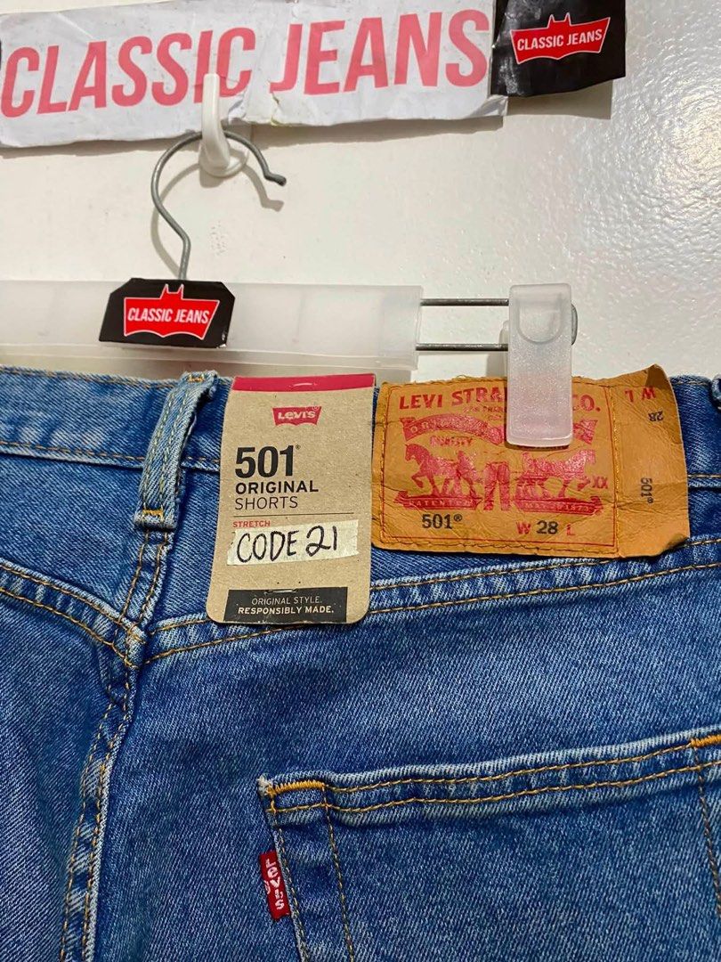 levis short (Category: Shorts) located in Taguig. Submitted by cjphvip (Listing ID 1463292149, Image 1). Description: LEVIS 501 JORTS😎 MINE CODE 21 ₱2000 FREE SF📌 bewang 28 to 29 haba 20 hem 8.5 brand new ready to wear MINE CODE 21 ₱2000 FREE SF📌.