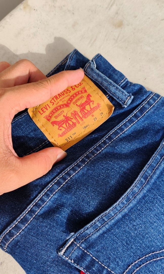 Levi's Slimfit 511 W29 L29 (Category: Activewear) located in Villasis. Submitted by znivvthrift (Listing ID 1463195347, Image 2). Description: no issue like new condition L29 W29.