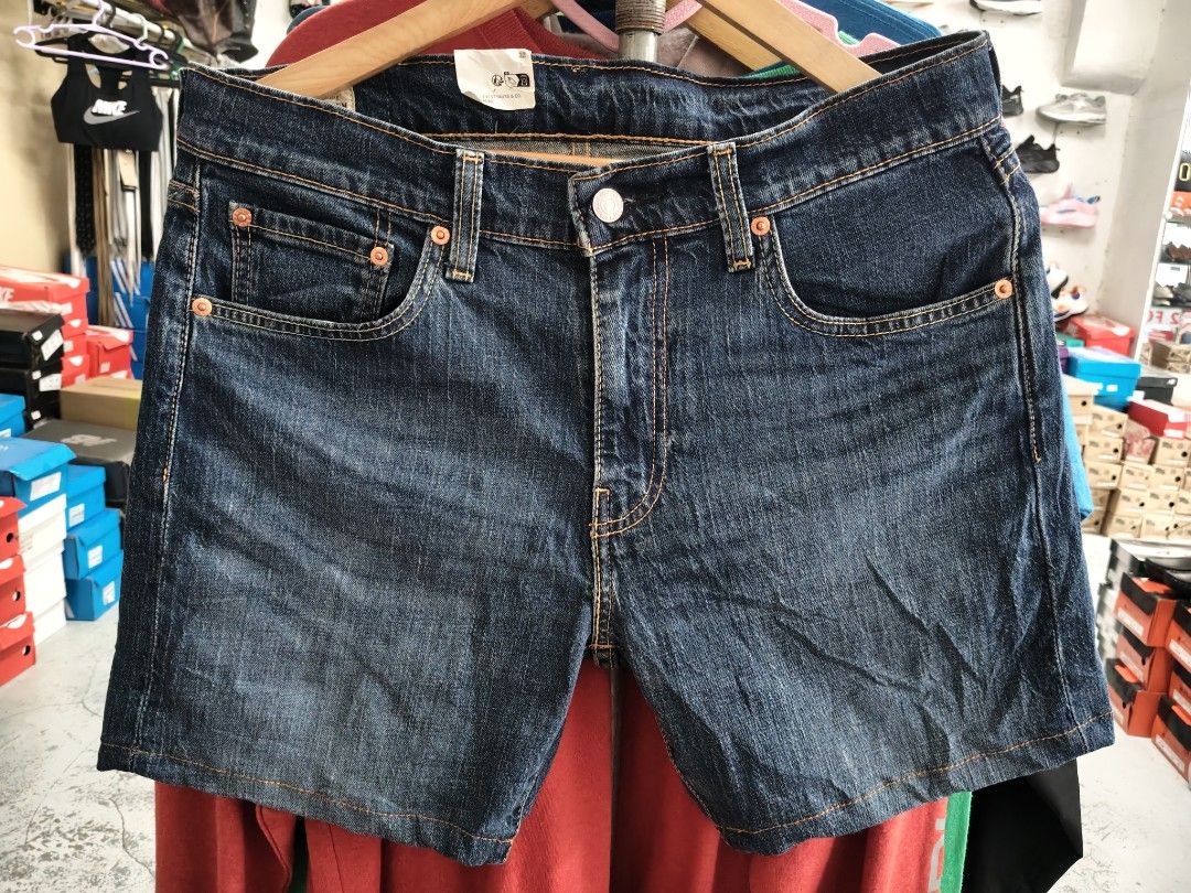 Levi's Strauss Denim short / jort (Category: Shorts) located in Cabadbaran. Submitted by jem1124 (Listing ID 1463193652, Image 2). Description: 32 waistline 16 length excellent condition No issue.