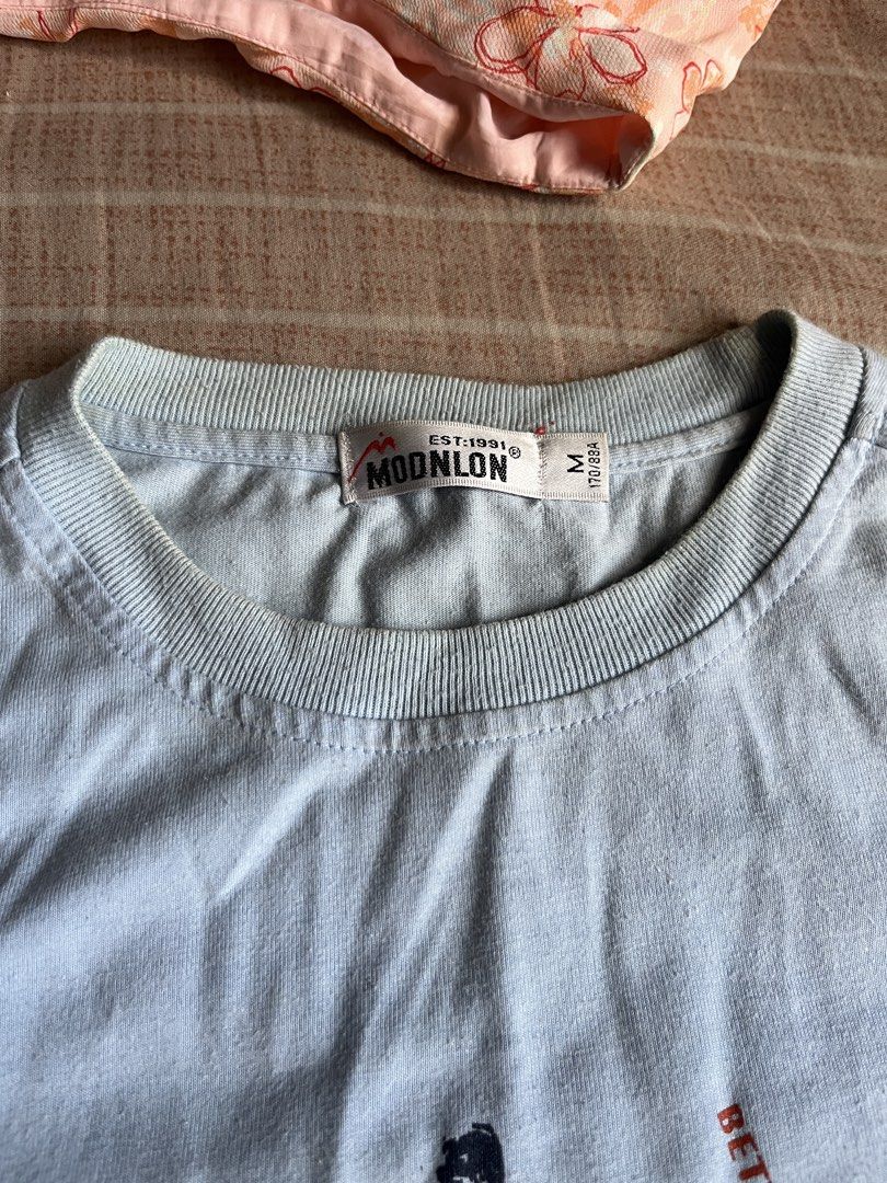 light blue vintage graphic tee ⭐️ (Category: Shirts) located in Quezon City. Submitted by sullenangel (Listing ID 1463197110, Image 2). Description: .