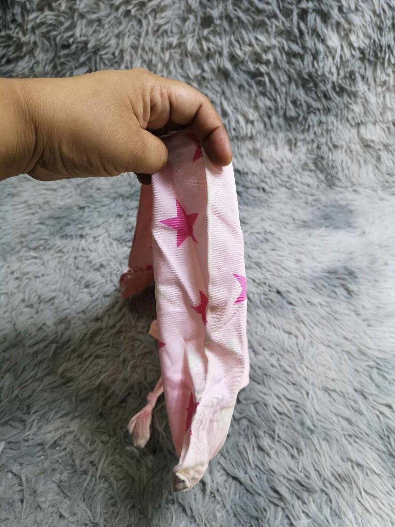 Light Pink Star Printed Design Pouch (Category: Purses & Pouches) located in Santa Cruz. Submitted by jmy_surplus.2 (Listing ID 1463122330, Image 2). Description: Size ; L - 15.4 W - 11.3 Color ; Light Pink Type ; Pouch Brand ; No brand Material ; Nylon Style ; Light pink Drawstring Cosmetic Pouch LR 129 JMY 3 Batch #223.