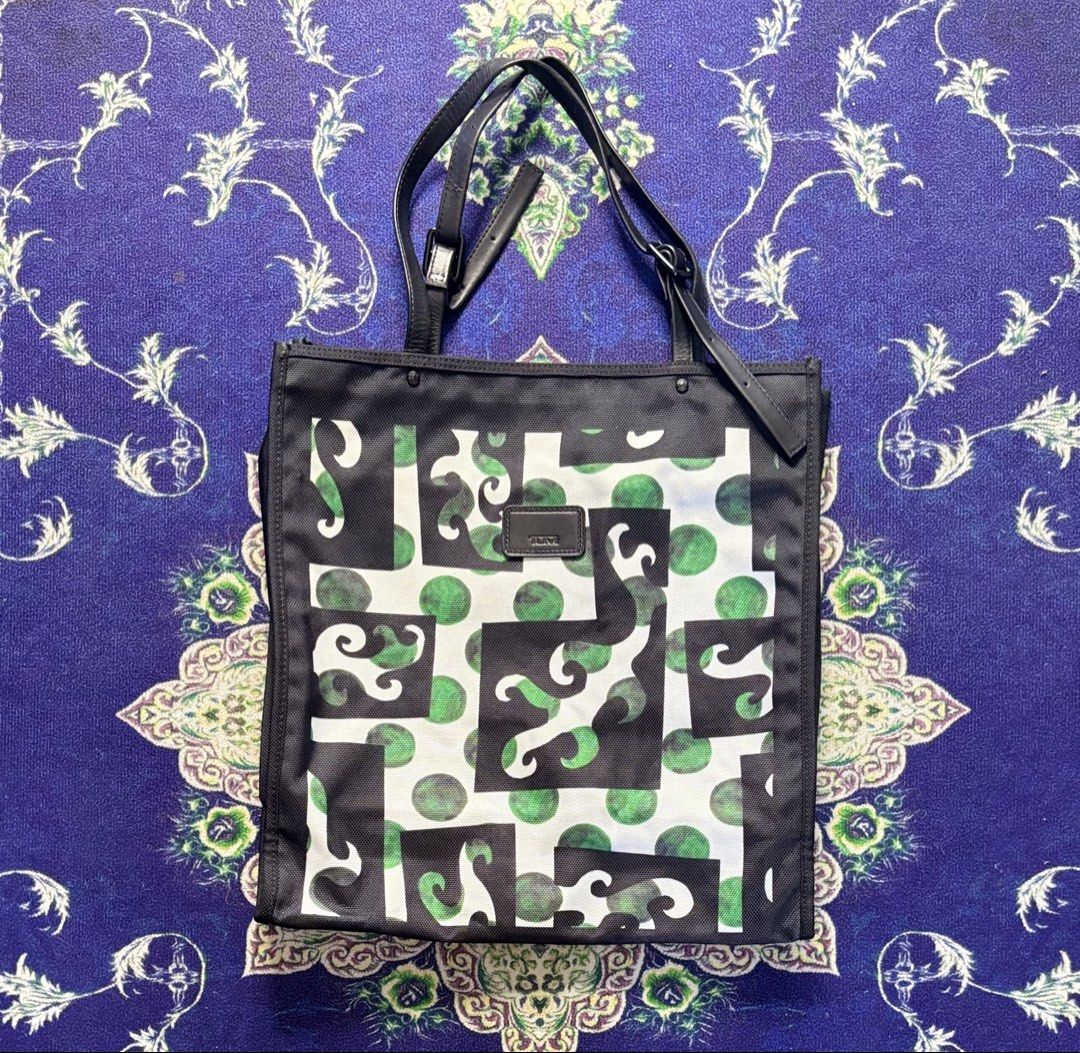 Limited Edition Tumi Tote Bah (Category: Tote Bags) located in Valenzuela. Submitted by telagram (Listing ID 1463166477, Image 1). Description: .