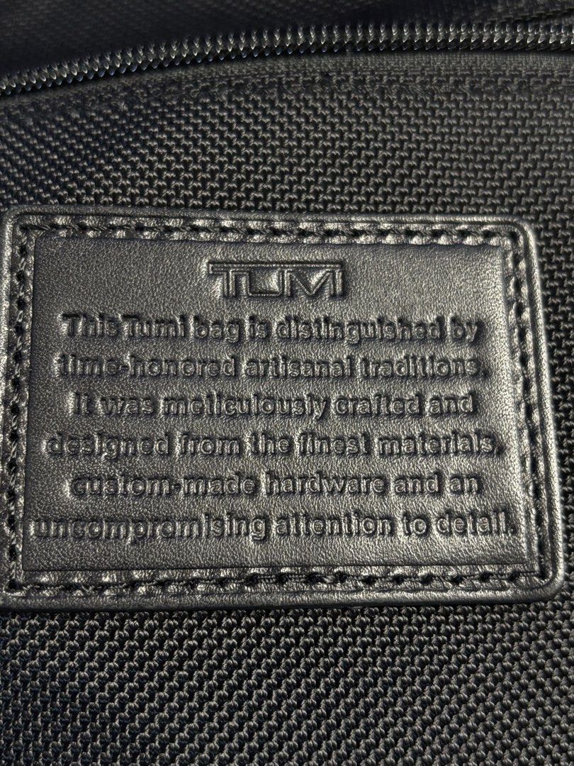 Limited Edition Tumi Tote Bah (Category: Tote Bags) located in Valenzuela. Submitted by telagram (Listing ID 1463166477, Image 3). Description: .