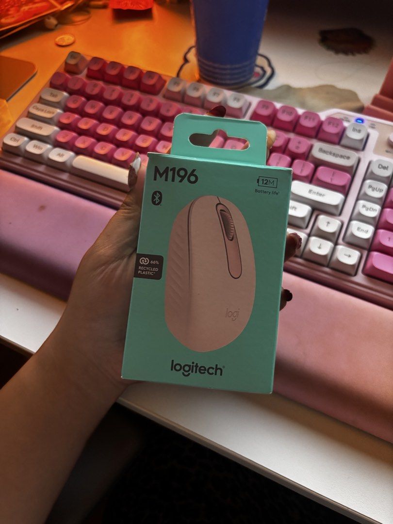 Logitech wireless mouse (Category: Mouse & Mousepads) located in Manila. Submitted by swiftearth.9b4bf7 (Listing ID 1463256893, Image 3). Description: - color pink - never been used (just opened it).