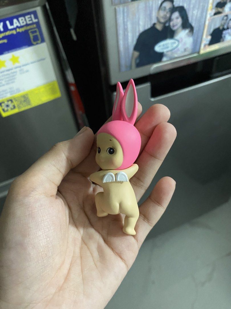 LOOKING BACK RABBIT HIPPER FOR SALE 💗✨ (Category: Designer & Blind Box Toys) located in Manila. Submitted by notladylyn__ (Listing ID 1463294009, Image 2). Description: LFB LOOKING BACK HIPPER RABBIT 🐇 - never been used. - newly bought (in-open lang) - MINT CONDITION - unused adhesive - includes original box and inner foil rfs: need funds mop: gcash meet up around south caloocan. any lrt stations..