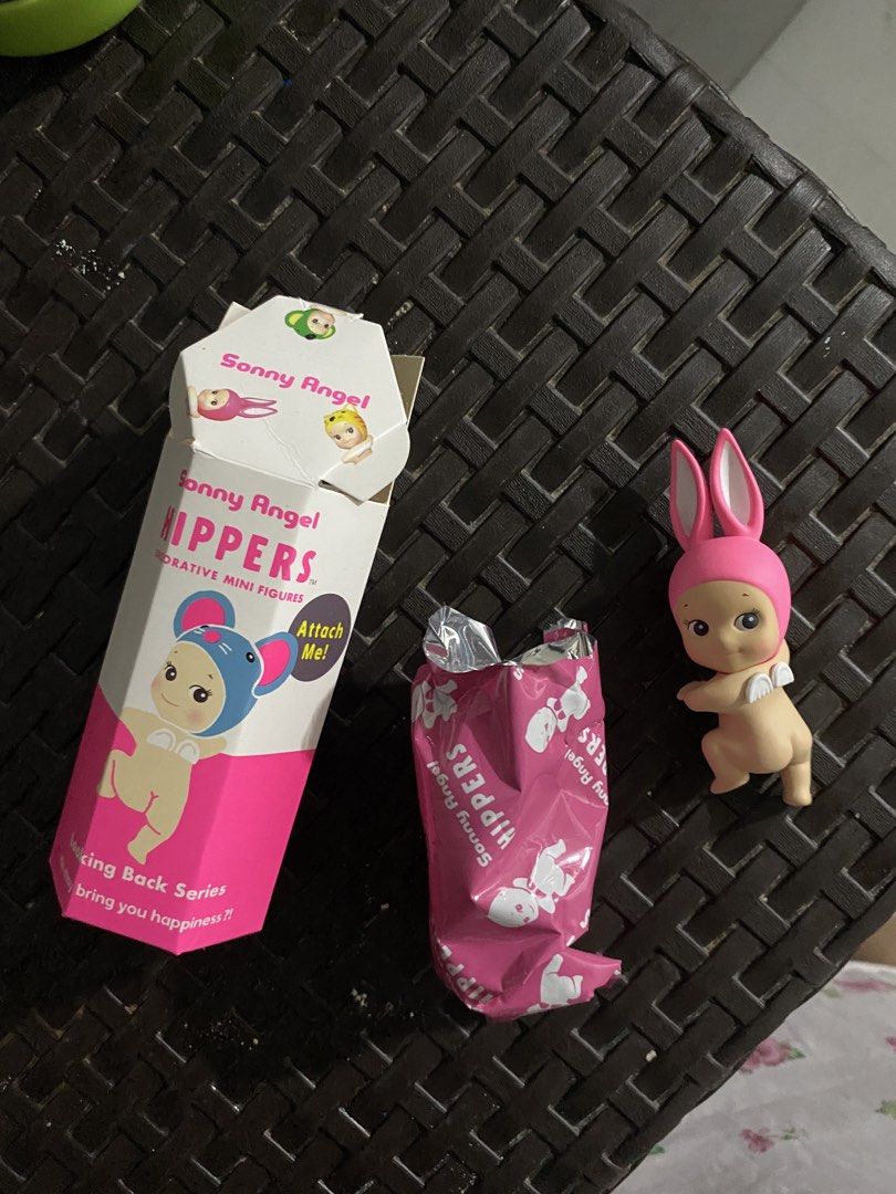 LOOKING BACK RABBIT HIPPER FOR SALE 💗✨ (Category: Designer & Blind Box Toys) located in Manila. Submitted by notladylyn__ (Listing ID 1463294009, Image 1). Description: LFB LOOKING BACK HIPPER RABBIT 🐇 - never been used. - newly bought (in-open lang) - MINT CONDITION - unused adhesive - includes original box and inner foil rfs: need funds mop: gcash meet up around south caloocan. any lrt stations..