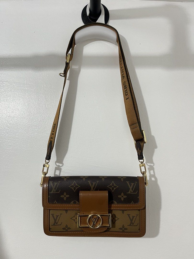 Louis Vuitton Monogram Canvas Shoulder Bag (Category: Luxury Bags & Wallets) located in Binan City. Submitted by janelle_a (Listing ID 1463199872, Image 1). Description: - Like New Classic Louis Vuitton can be use as shoulder bag or body bag - Iconic monogram canvas - Brown leather trim - Gold hardware - Adjustable strap with Louis Vuitton branding - Sign of use only - Korea source (auth not guarantee) but CODED - Still Nego!!! .
