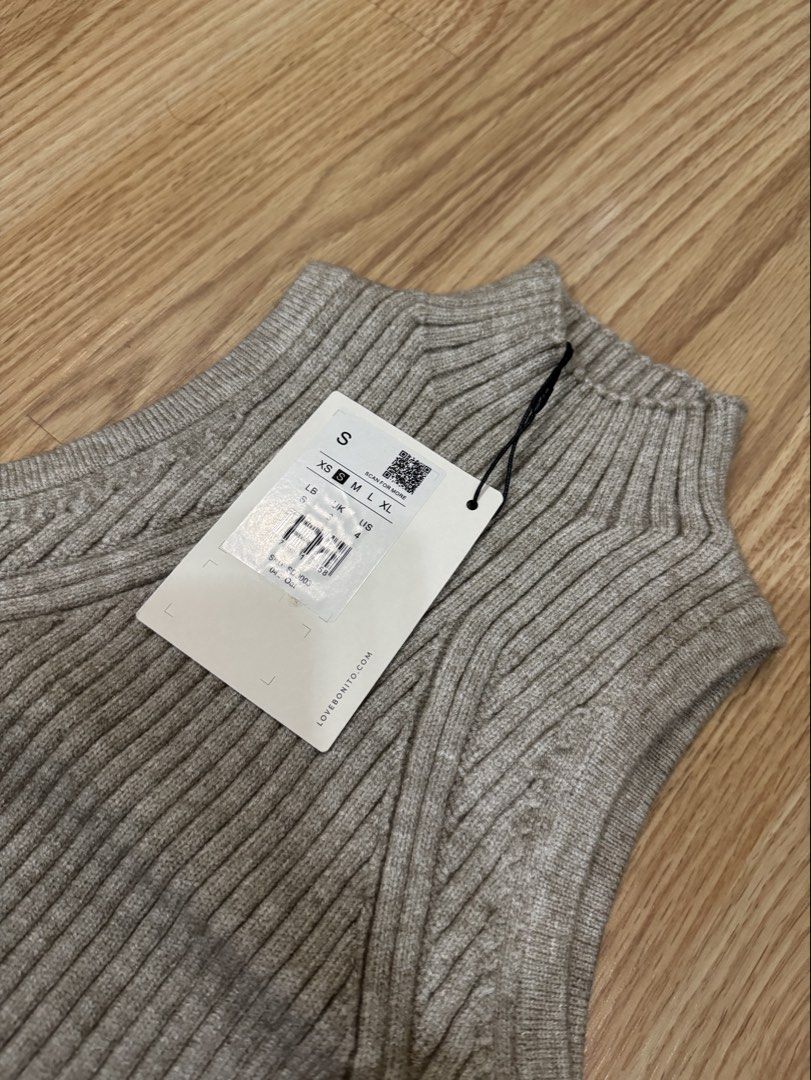 Love Bonito | Knit Mock Top - Small (Category: Sleeveless) located in Roxas City. Submitted by elliesuite (Listing ID 1463257780, Image 3). Description: Read: LAST PRICE POSTED ‼️ NO WHEN WORN ‼️ NO MEASUREMENTS Brand New with Tags Size: Small Stretchable HQ knit SF c/o Buyer. (JRS Express ONLY ₱150) No grab/lala (not from the Metro) All sales are final. No REFUND. No return / exchange. .