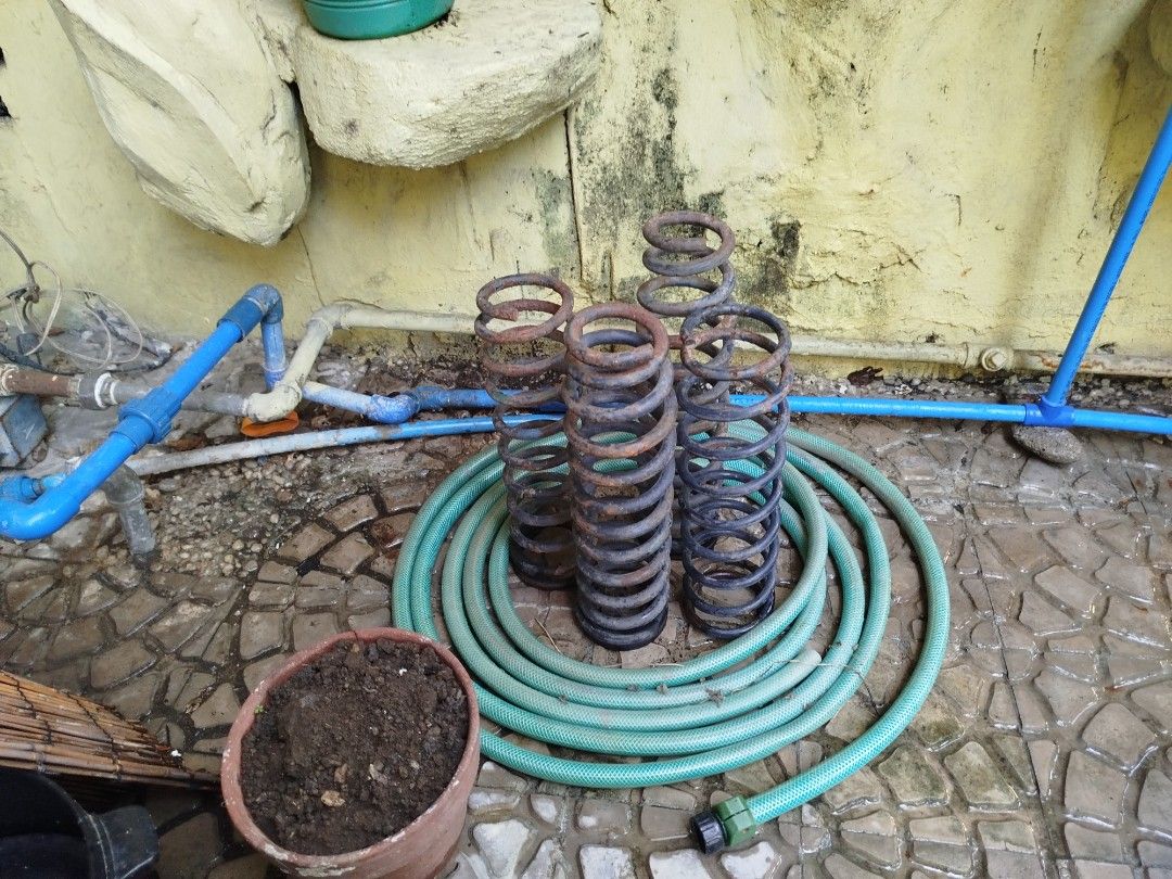 Lowering Coils from '95 Honda Civic Esi (Category: Suspension Parts and Accessories) located in Manila. Submitted by major.owl29 (Listing ID 1463212816, Image 2). Description: - For sale set of 4 lowering springs front and rear from our old 95 Honda Civic Esi. - My daughter found the car too low, replaced them with higher springs. Used but still durable - For those who want a lower more sleek ride for your Civic Esi, etc. - Sold only as lot - Ple