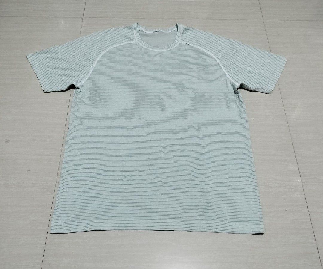 LULULEMON METAL VENT SHIRT (Category: Activewear) located in Sariaya. Submitted by social_animalz (Listing ID 1463290578, Image 1). Description: 19.5 x 27 green stripes needs washing only shipping fee is not included.