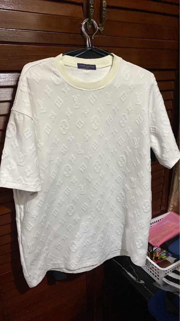 LV monogram white fit to large - xl (Category: Tshirts & Polo Shirts ) located in Davao. Submitted by jiansantos.preloveditems (Listing ID 1463295479, Image 1). Description: .