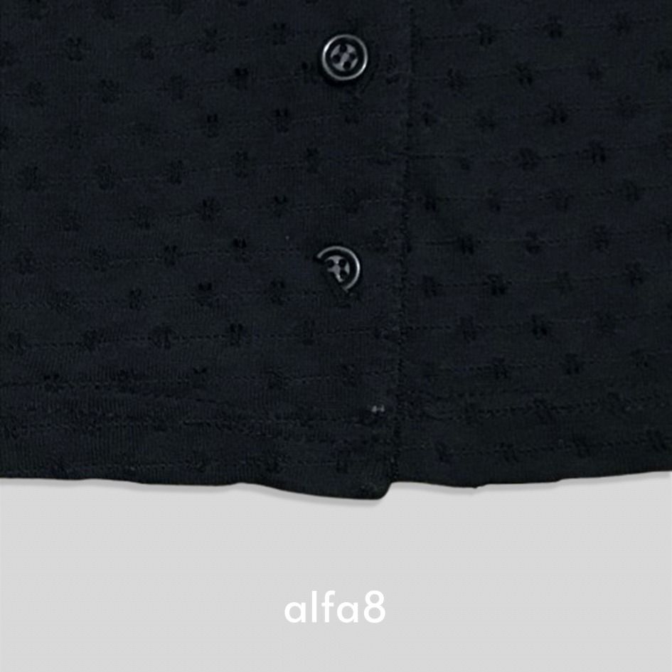 (M) Black Button-Up Cardigan with Textured Pattern (Category: Coats, Jackets and Outerwear) located in Imus. Submitted by alfa_8 (Listing ID 1463279733, Image 2). Description: - Quality Fabric - 1 Chipped Button (See Pics) Black long-sleeved cardigan. Features a subtle textured pattern all over. Button-up front with small buttons. V-neckline. Good for casual wear..