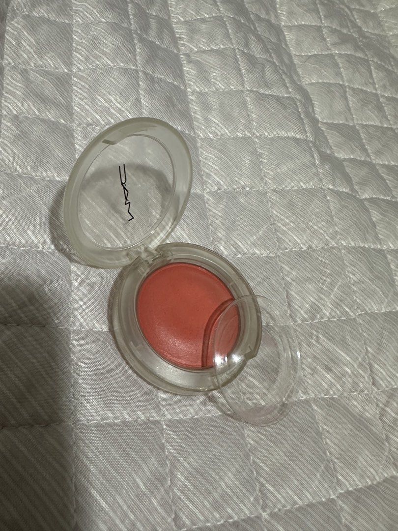 MAC Glow Play Blush - Groovy (Category: Makeup) located in Pasay City. Submitted by jan_0828 (Listing ID 1463125073, Image 2). Description: - MAC Glow Play Blush - Shade: Groovy (Peachy-Pink) - Cream blush for a natural flush - Easy to blend and buildable - Perfect for a quick pop of color.