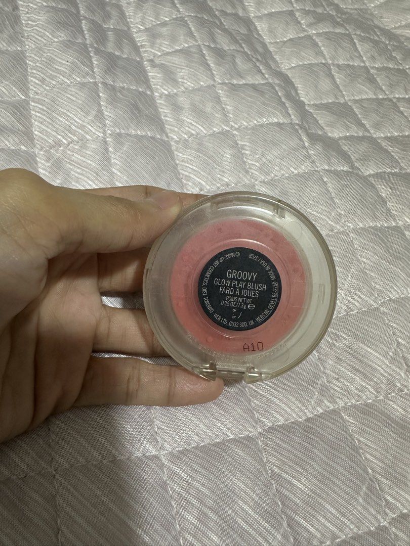 MAC Glow Play Blush - Groovy (Category: Makeup) located in Pasay City. Submitted by jan_0828 (Listing ID 1463125073, Image 3). Description: - MAC Glow Play Blush - Shade: Groovy (Peachy-Pink) - Cream blush for a natural flush - Easy to blend and buildable - Perfect for a quick pop of color.