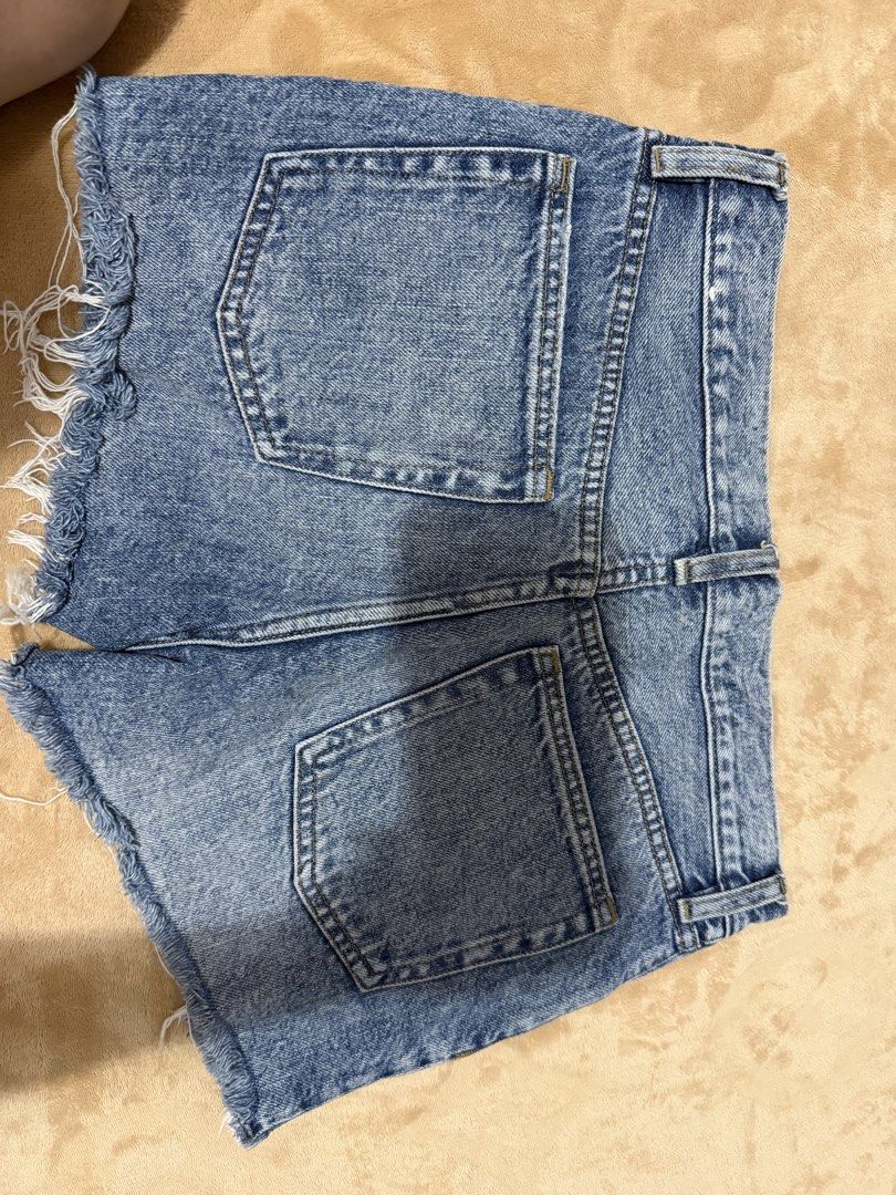 Mango Hailey Shorts size 26 (Category: Shorts) located in Cebu City. Submitted by sultrychicmary (Listing ID 1463314150, Image 2). Description: .