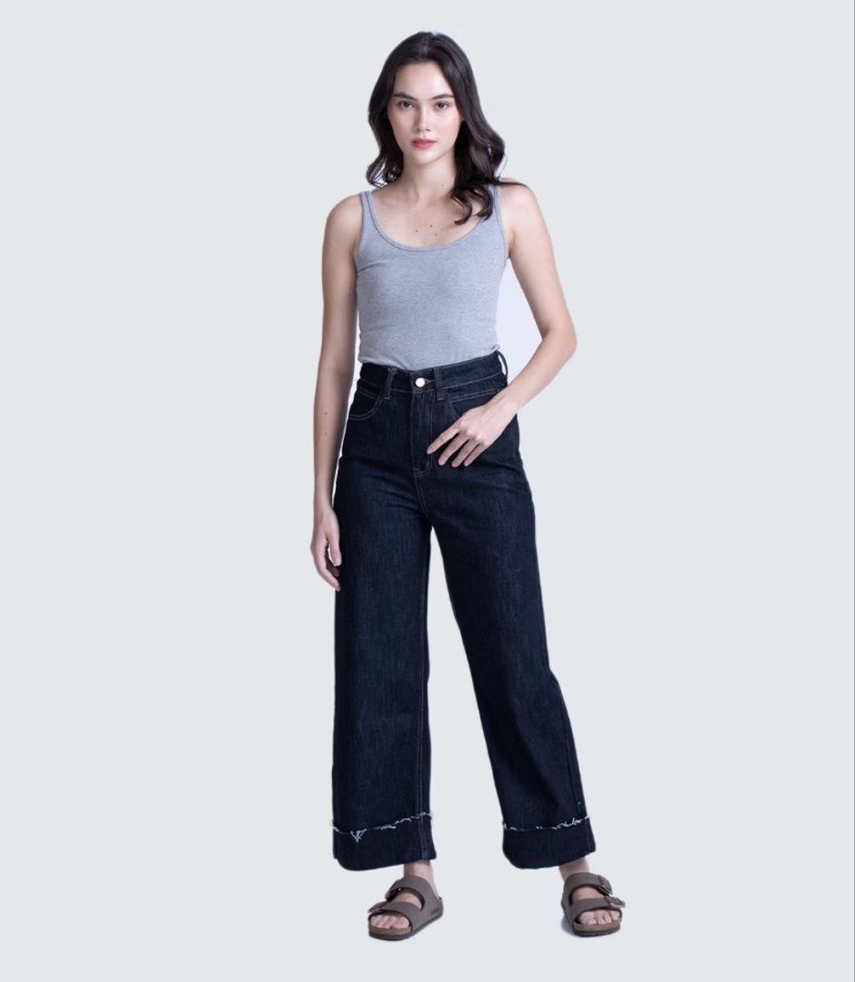 Mantou Jill Folded Up Jeans (Category: Jeans) located in Manila. Submitted by shop_kryssten (Listing ID 1463142301, Image 1). Description: - Size/Waist: 26” Hips: 35” Thigh Width: 10.5” Full Length: 38” Rise: 12” Inseam: 26” - dark wash and highwaisted - when worn last photo - rfs: gained weight 🤍 .