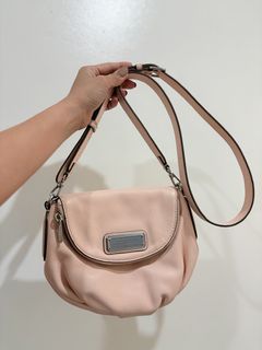 (Category: ) located in . Submitted by nineshop.bcd (Listing ID 1463276078, Image 1). Description: .