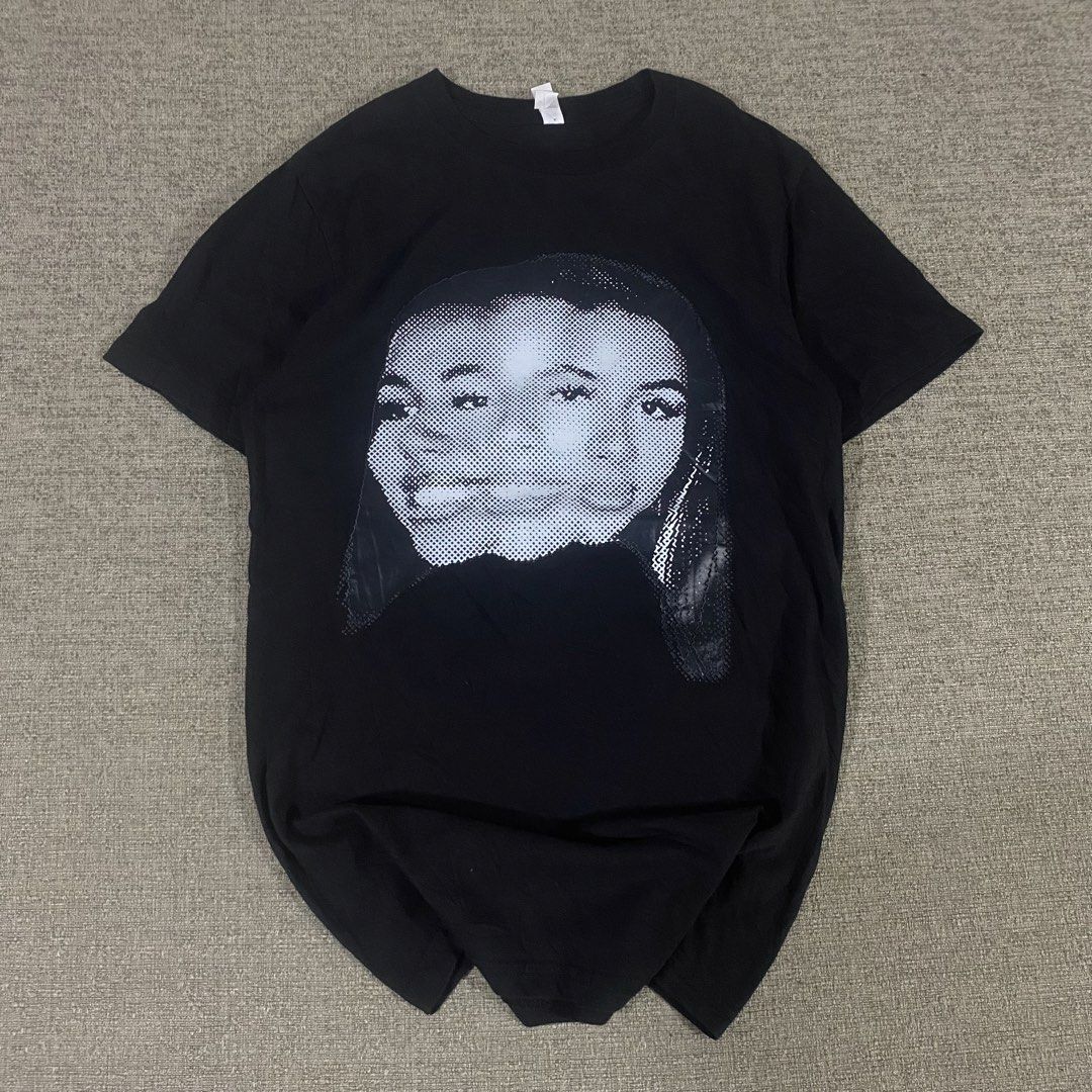 Mariah The Scientist Official Merch Tshirt (Category: Tshirts & Polo Shirts ) located in Los Banos. Submitted by adothrift (Listing ID 1463223654, Image 2). Description: Mariah The Scientist Official Merch Tshirt Size: S-M Dimensions: Width - 17 Length - 27 .