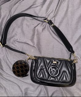 (Category: ) located in . Submitted by emaliiie (Listing ID 1463321226, Image 1). Description: .