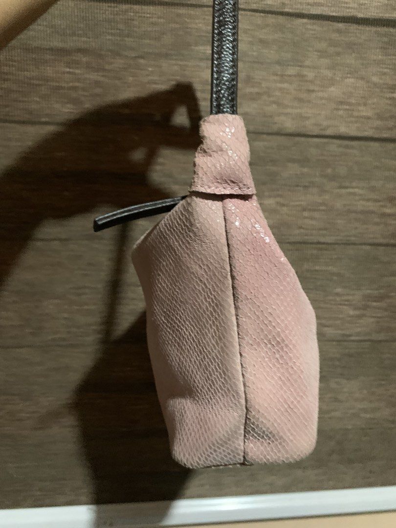Marni Kili Bag (Category: Shoulder Bags) located in Aliaga. Submitted by ukaybags2428 (Listing ID 1463246412, Image 3). Description: Small No issue .