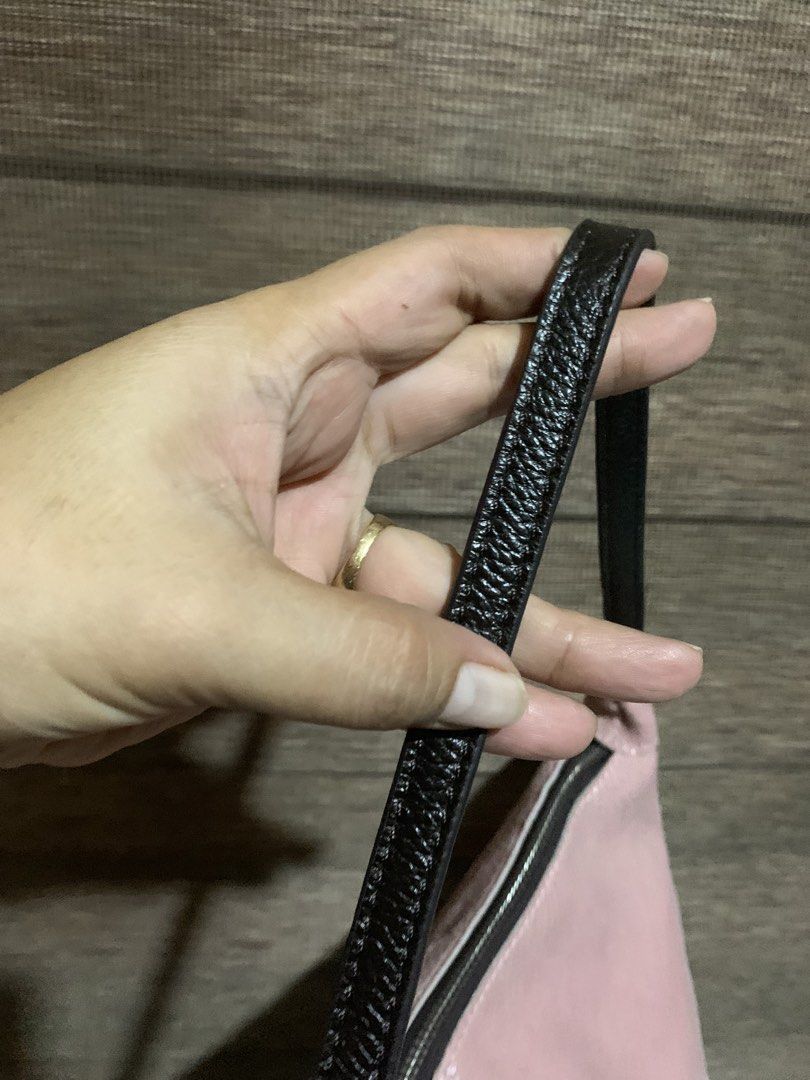 Marni Kili Bag (Category: Shoulder Bags) located in Aliaga. Submitted by ukaybags2428 (Listing ID 1463246412, Image 2). Description: Small No issue .