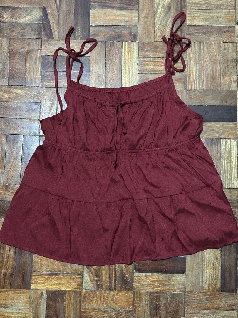 Maroon Peplum/Baby Doll Top (Category: Sleeveless) located in Cavite. Submitted by apricity.aes (Listing ID 1463314220, Image 1). Description: ۶ৎ L-XL bod frame ۶ৎ only worn once/twice ۶ৎ color may slight be different due to the lighting of the room and camera setting ۶ৎ if you have any questions please do feel free to message! ۶ৎ Loc: Bacoor, Cavite ۶ৎ MoP: Gcash, MoD: J&T .