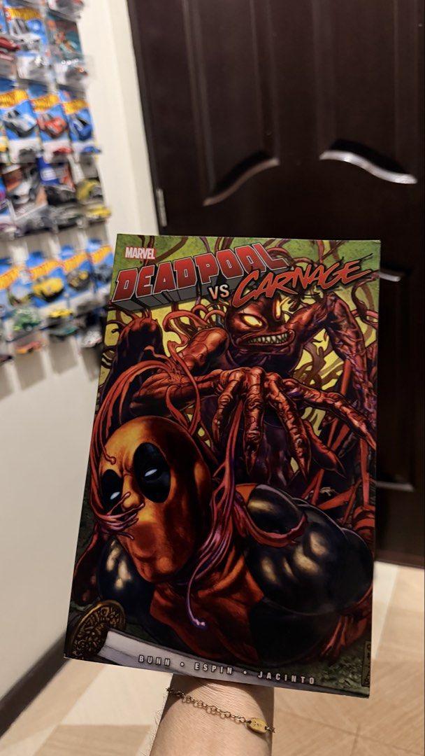 Marvel Deadpool vs Carnage Comic Book (Category: Comics & Manga) located in San Fernando. Submitted by goodiespin (Listing ID 1463267772, Image 1). Description: - Deadpool vs Carnage Marvel Comic Book - Artwork by Espin and Jacinto - Story by Cullen Bunn - A must-have for any comic collection.
