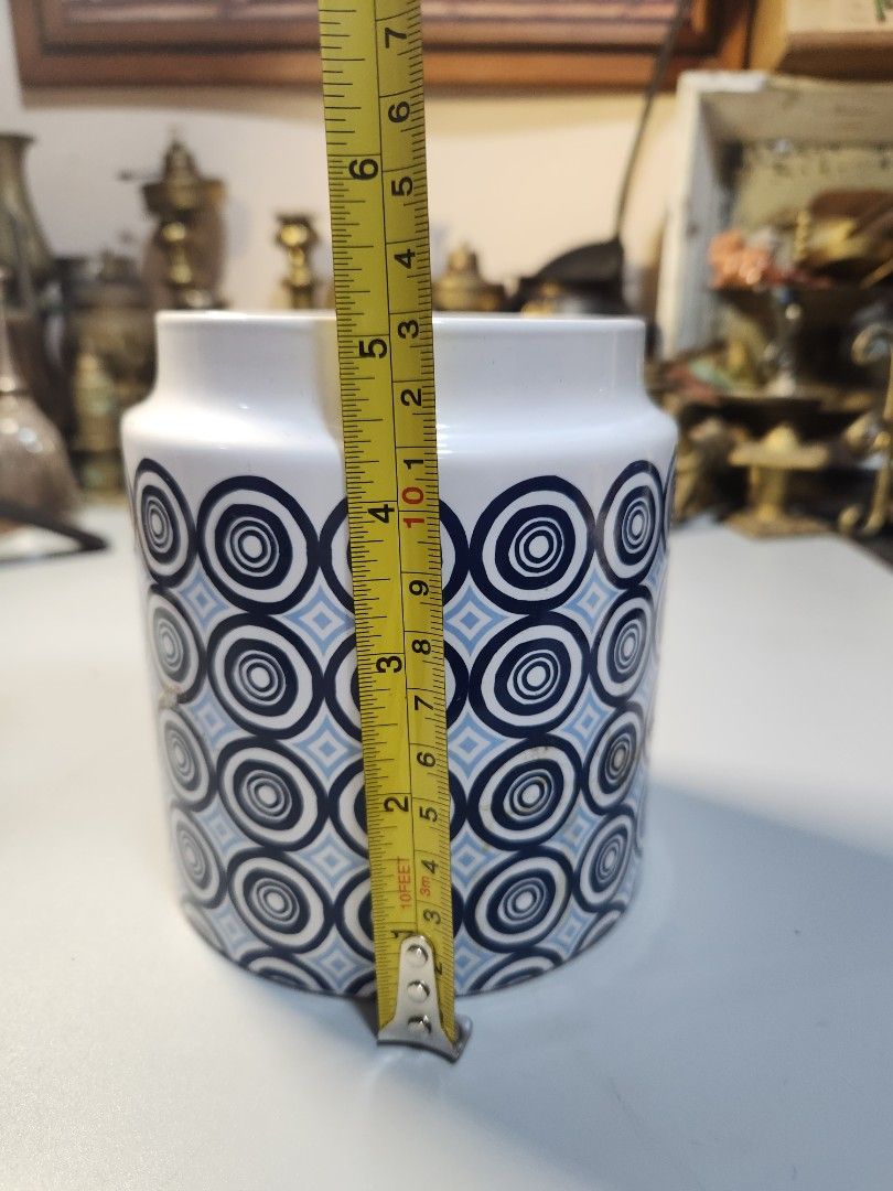 Matalan Geometric Ceramic Storage Jar / Canister (No Lid) (Category: Food Organization & Storage) located in Baguio. Submitted by tindahanbagtown2600 (Listing ID 1463322756, Image 3). Description: UK Surplus | Japan Surplus Container Items Location: Baguio City, Benguet 2600 Dropping | Meet-Up | Shipping Nationwide.