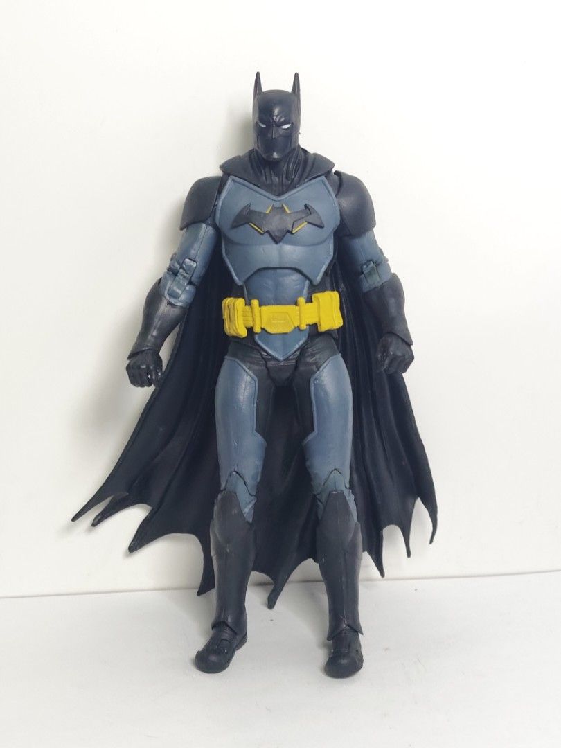 Mcfarlane DC Comics Batman Action Figure (Category: Figurines & Statues) located in Abucay. Submitted by lxtoyverse (Listing ID 1463138028, Image 1). Description: - Classic DC Comics Batman action figure - Features iconic dark blue and grey suit with yellow utility belt - Comes with a batarang accessory - Poseable for dynamic display - A must-have for any Batman fan's collection.