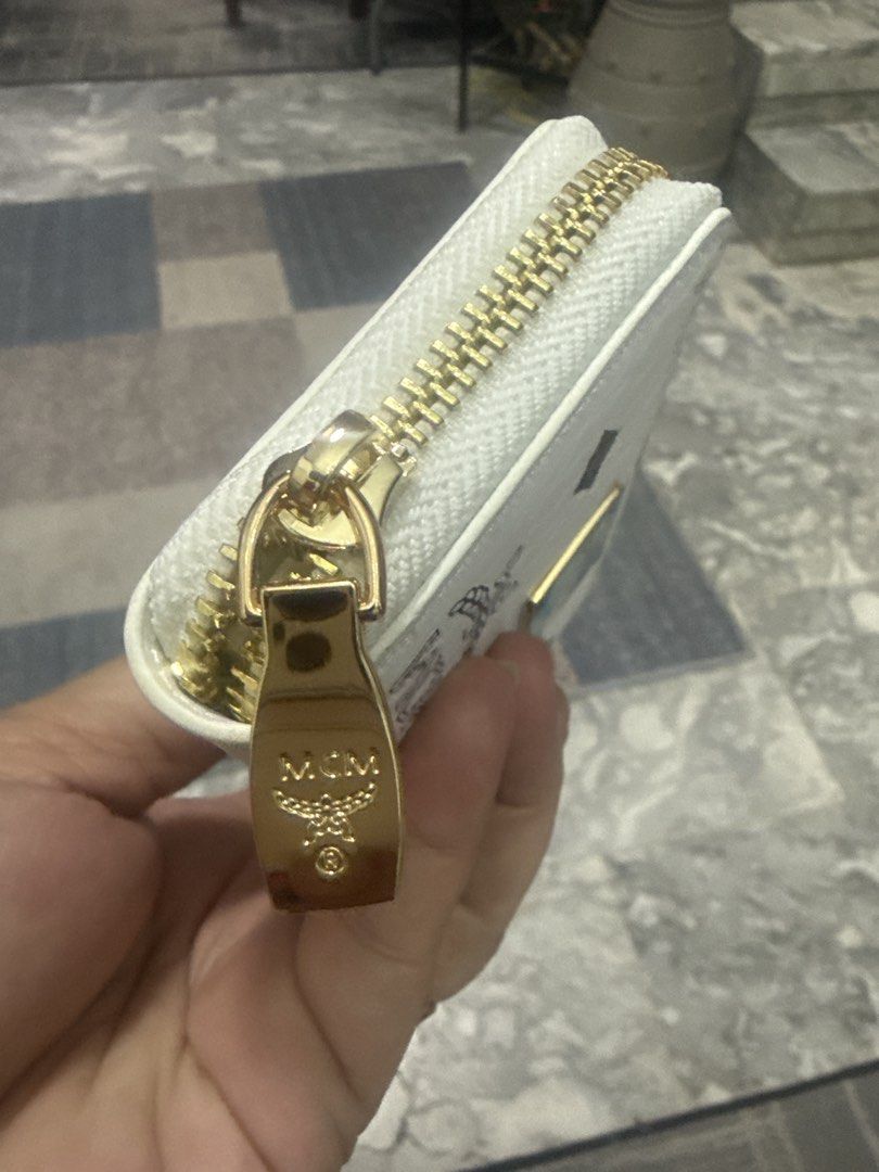 MCM SMALL ZIPPY WALLET (Category: Wallets & Card holders) located in Angeles City. Submitted by migs_font29 (Listing ID 1463247993, Image 3). Description: nice.
