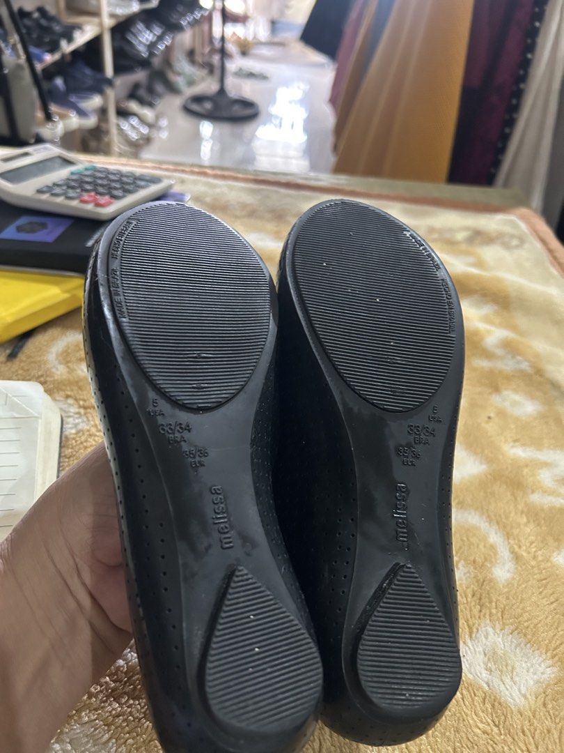 Meliss original jelly sandals open toe (Category: Sandals) located in Cavite. Submitted by cecitrifthshop (Listing ID 1463136089, Image 2). Description: Jelly shoes open toe sling back original made in brazil size usa 5/ 33/34 brazil 35/36 eur.