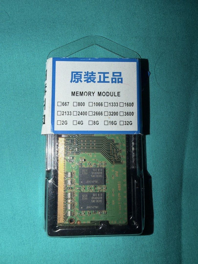 Memory Module RAM (Category: Computer Parts) located in Singapore. Submitted by haxzzzzz (Listing ID 1463241115, Image 1). Description: - Original Memory Module - Available Speeds: 667, 800, 1066, 1333, 1600, 2133, 2400, 2666, 3200, 3600 MHz - Available Capacities: 2GB, 4GB, 8GB, 16GB, 32GB - Chipset: SEC 813 KVA8608 -can nego abit.
