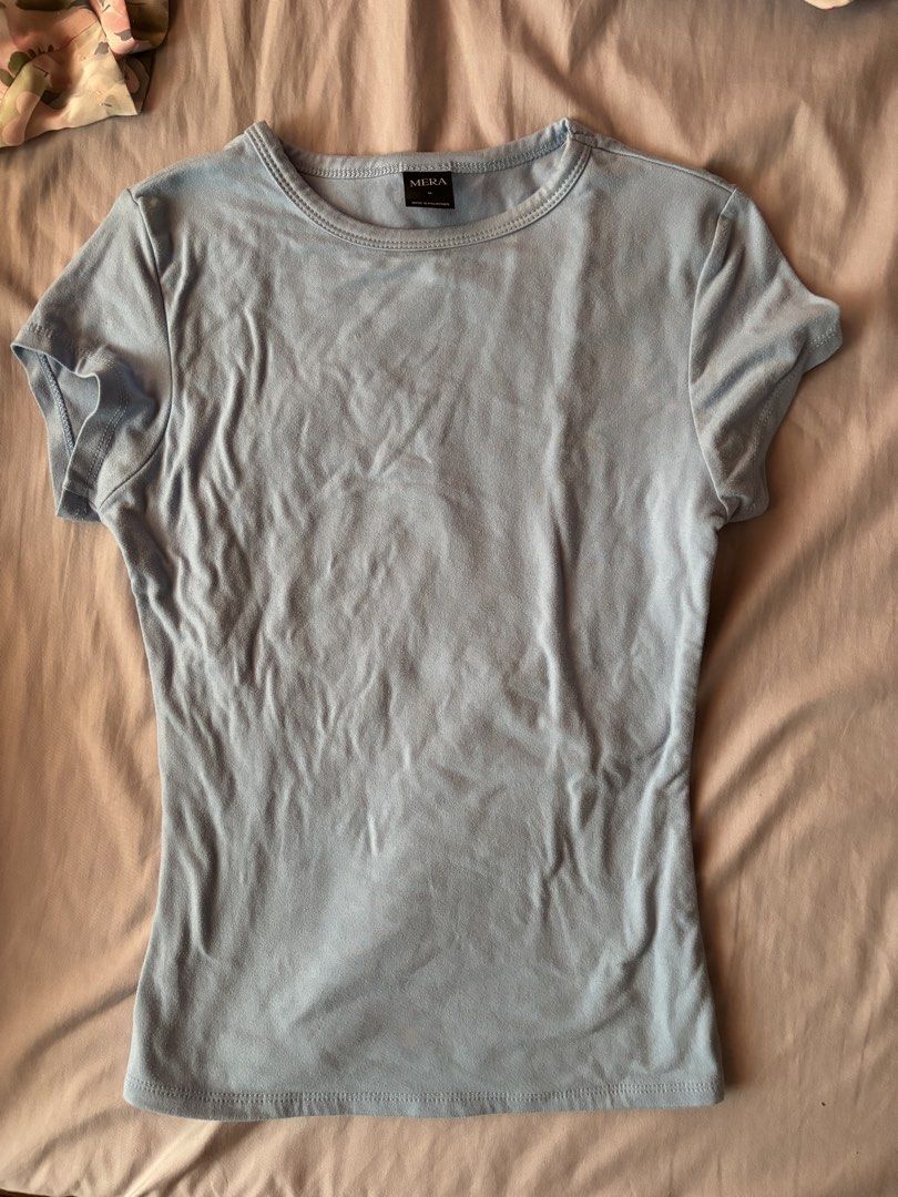 Mera Top (Category: Shirts) located in Pasig City. Submitted by ariesarchive (Listing ID 1463163852, Image 1). Description: Mera Top Selling for Php 80, can sell lower if paired with any shorts from my listings. :) .