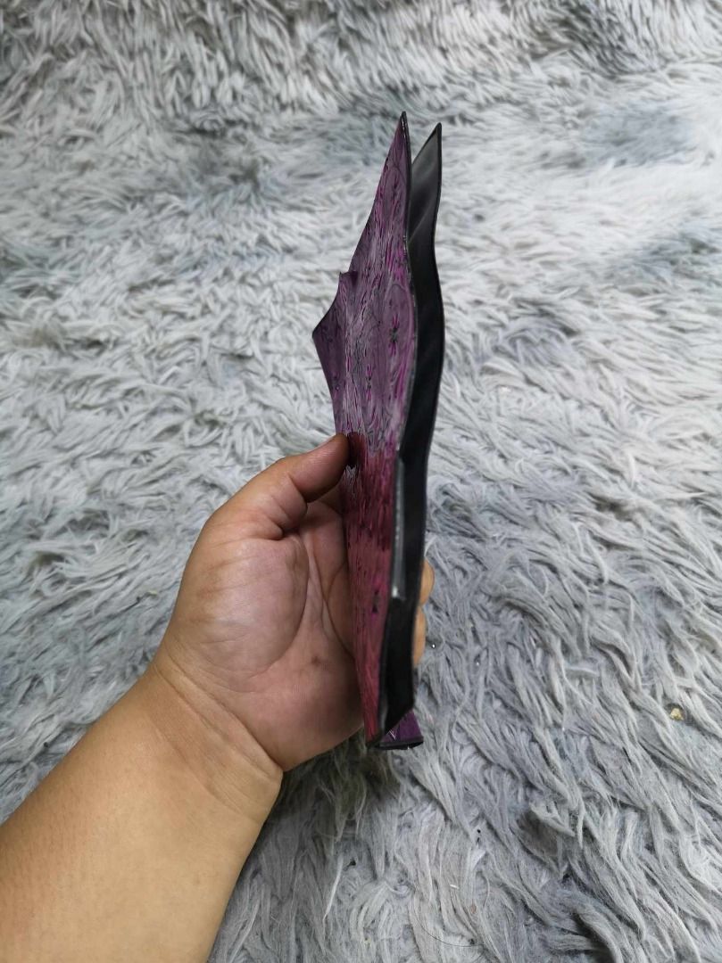 Metallic Purple Bifold Card Holder (Category: Wallets & Card holders) located in Santa Cruz. Submitted by jmy_surplus.2 (Listing ID 1463127501, Image 2). Description: Size ; L - 8.5 W - 5.4 Color ; Purple Type ; Card Holder Brand ; No brand Material ; PVC Style ; Purple Bifold Durable Card Holder LR 129 JMY 4 Batch #223.
