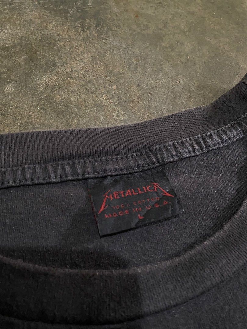 Metallica band shirt (Category: Activewear) located in Antipolo. Submitted by mardyvaleza5 (Listing ID 1463259000, Image 3). Description: 25/28 Minor fading Good condition No holes.