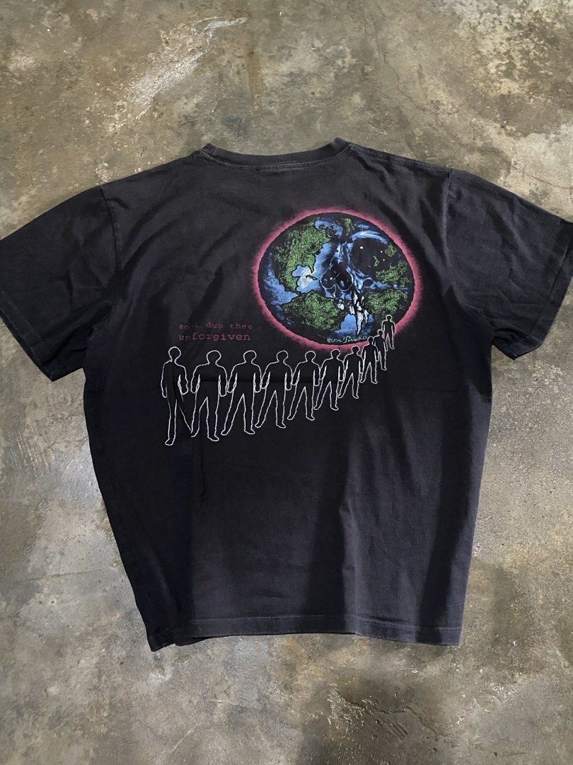 Metallica band shirt (Category: Activewear) located in Antipolo. Submitted by mardyvaleza5 (Listing ID 1463259000, Image 2). Description: 25/28 Minor fading Good condition No holes.