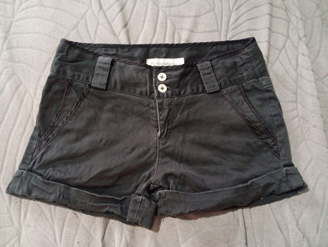 2 SHORTS - WASHED BLACK (Category: Shorts) located in Santa Maria. Submitted by itsmacmacky (Listing ID 1463319752, Image 1). Description: 1st short: 11L X 16W 32 size 2nd short: 10.5 L X 16W size: 32 2 for 100-80 Details: ✔️ Solid black color - versatile & easy to style ✔️ Soft fabric with satin lining inside - presko, lightweight ✔️ Clean stitching and quality make - durable ✔️ Classic cut - comfy for everyday wear ✔️ High-waist cut - flatterin