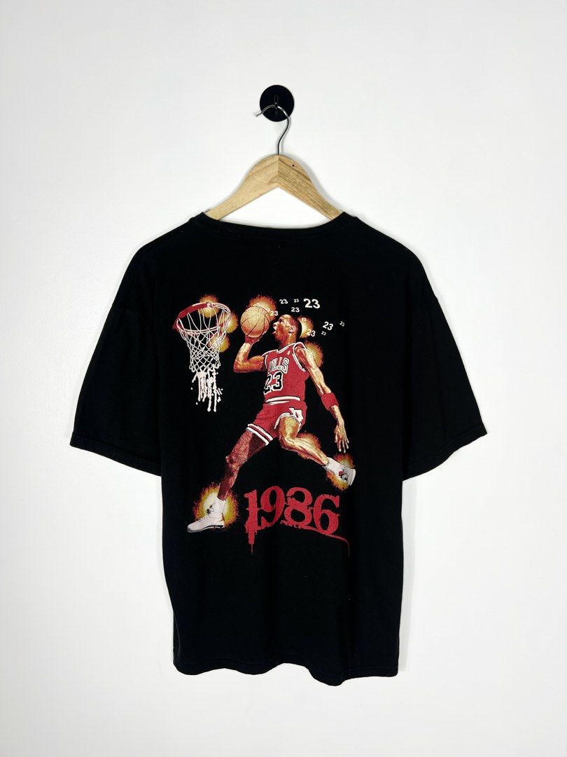 Michael Jordan 1986 Bootleg Shirt (Category: Tshirts & Polo Shirts ) located in Bacolod City. Submitted by nodaysoff (Listing ID 1463202836, Image 2). Description: Michael Jordan 1986 Bootleg Shirt - Bootleg Measures: 22x28 | Large Verygood condition Hairlines ₱1,290.