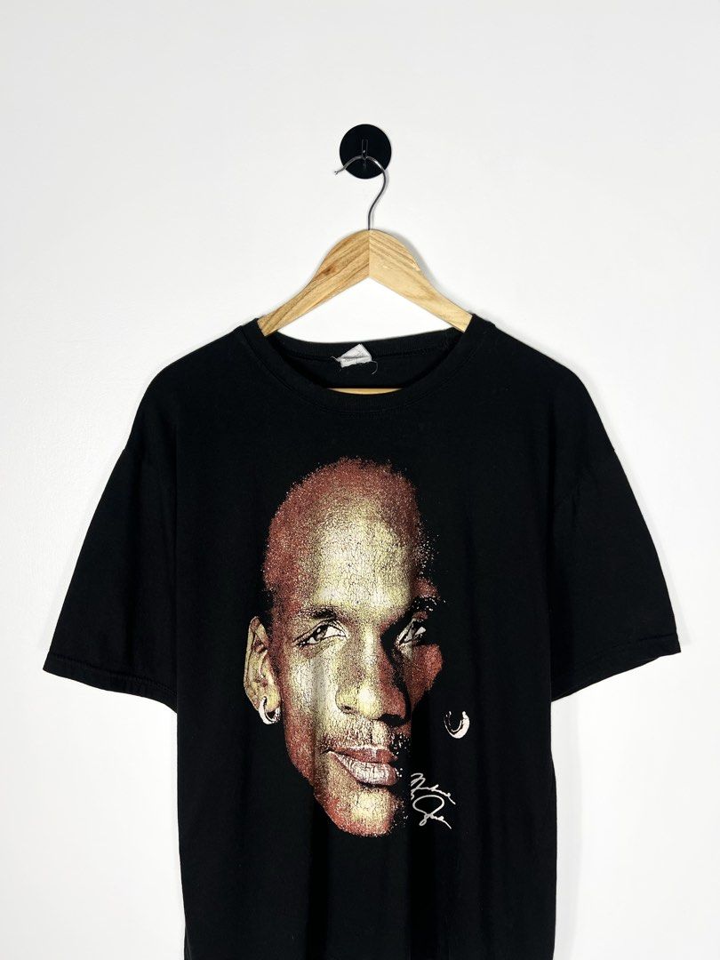Michael Jordan 1986 Bootleg Shirt (Category: Tshirts & Polo Shirts ) located in Bacolod City. Submitted by nodaysoff (Listing ID 1463202836, Image 3). Description: Michael Jordan 1986 Bootleg Shirt - Bootleg Measures: 22x28 | Large Verygood condition Hairlines ₱1,290.