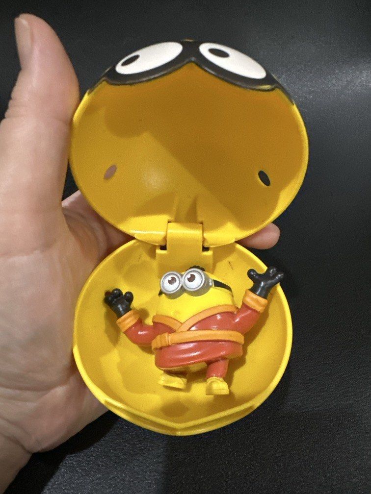 Minion (Mcdo) (Category: Character Goods) located in Manila. Submitted by krystalchewey_ (Listing ID 1463209441, Image 2). Description: Used Actual Photo Posted 180php Minion Collectibles Mcdo toy.