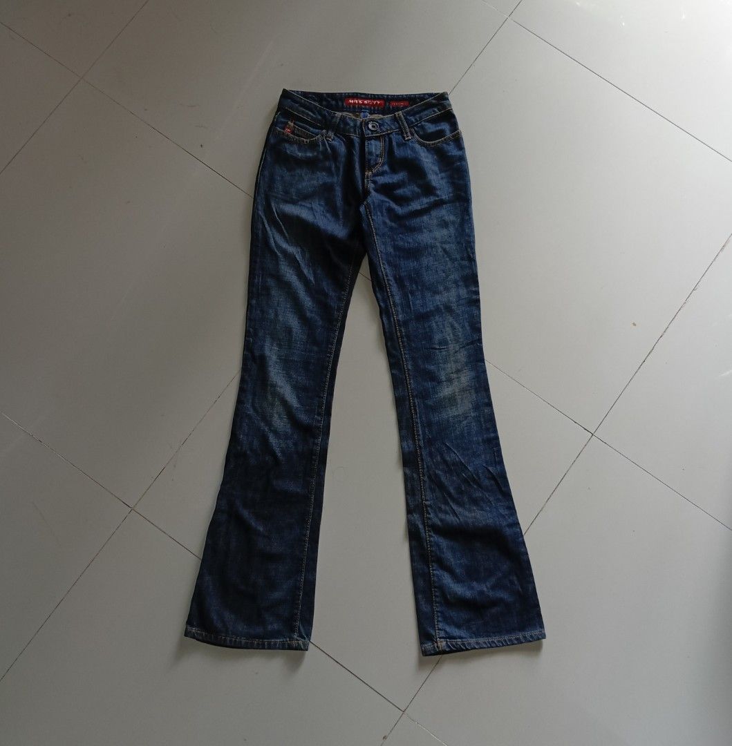 MISS SIXTY FLARED PANTS (Category: Jeans) located in San Carlos City. Submitted by hufcanoy00671 (Listing ID 1463145312, Image 2). Description: MISS SIXTY FLARED PANTS✅ SIZE 24 27 - 28W - 42L - 9L.O Excellent - No issues 800 + Ship✅.