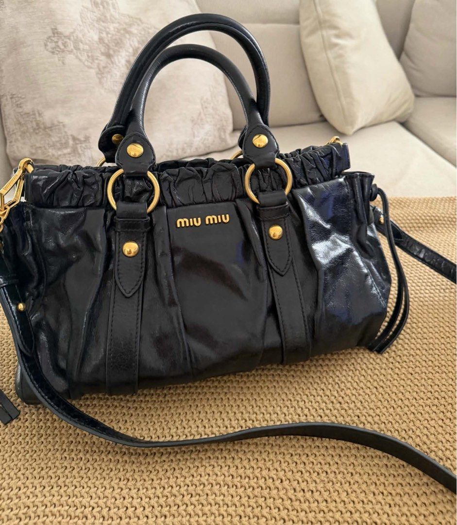 Miumiu Vitello Leather (Category: Luxury Bags & Wallets) located in Manila. Submitted by jwsb_ (Listing ID 1463184728, Image 2). Description: .