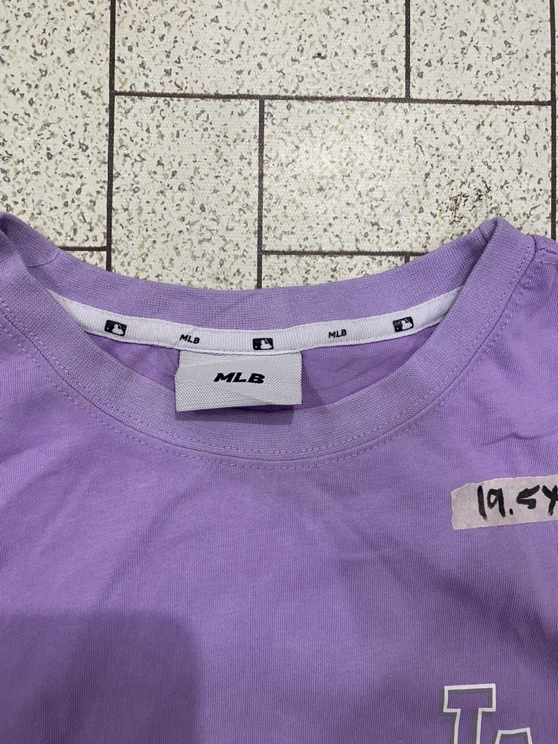 MLB LA Dodgers Purple T-shirt (Category: Tshirts & Polo Shirts ) located in Manila. Submitted by sepamorash53558 (Listing ID 1463245102, Image 3). Description: - Purple LA Dodgers T-Shirt - Iconic LA logo on front and back - Comfortable polyester-cotton blend - Ideal for casual wear - A must-have for any Dodgers fan!.