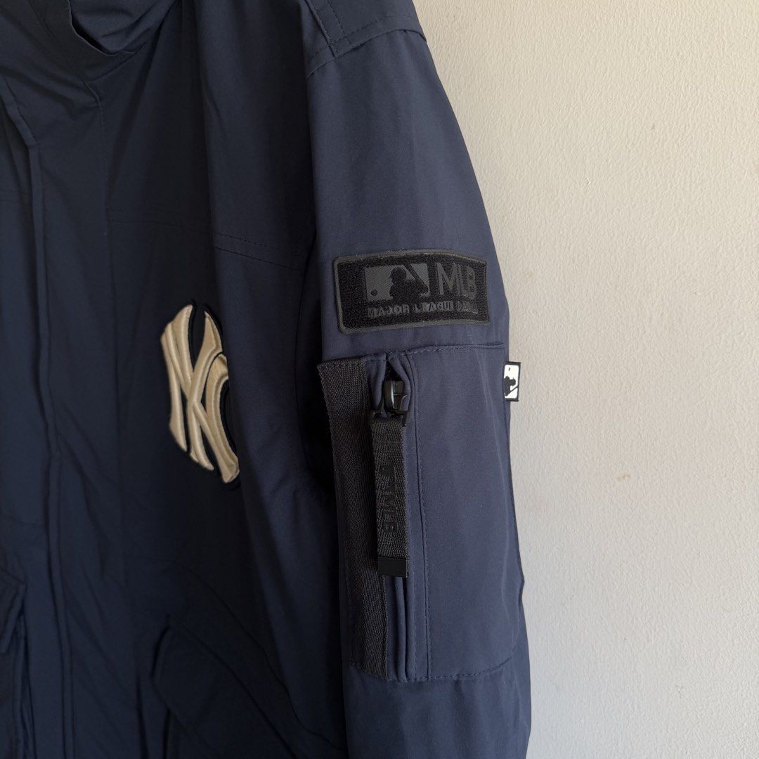 MLB New York Yankees Hooded Winer Jacket (Category: Coats, Jackets and Outerwear) located in San Fernando. Submitted by jorjorr (Listing ID 1463196264, Image 3). Description: MLB New York Yankees Hooded Winer Jacket Guaranteed Original Medium on tag 23 width 28 length Best fir large to semi xl Excellent condition Issue cut tags only P1,899.
